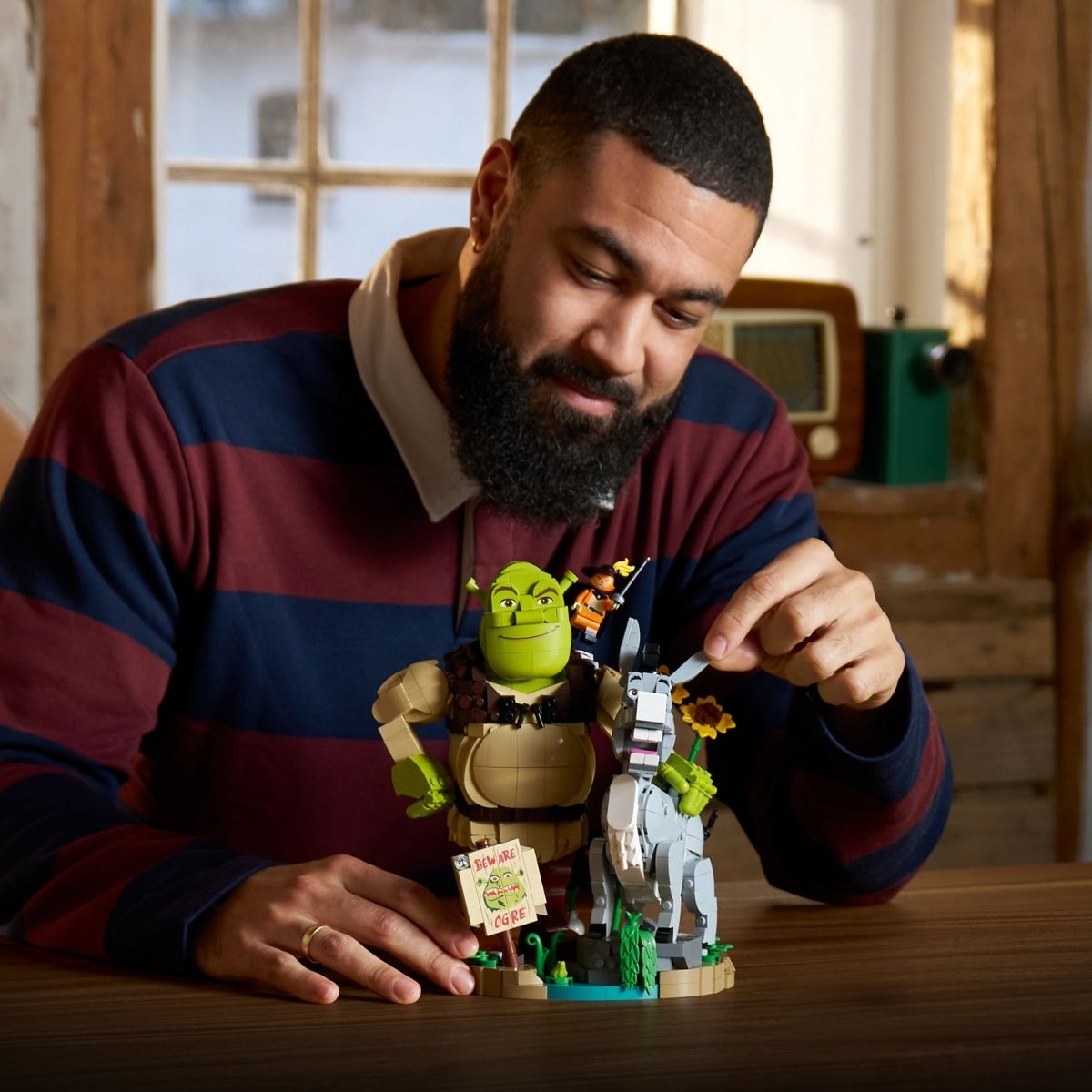 Đồ Chơi Lắp Ráp Chằn Tinh Shrek, Lừa Và Mèo Đi Hia LEGO B 2026 72423 (1403 chi tiết)