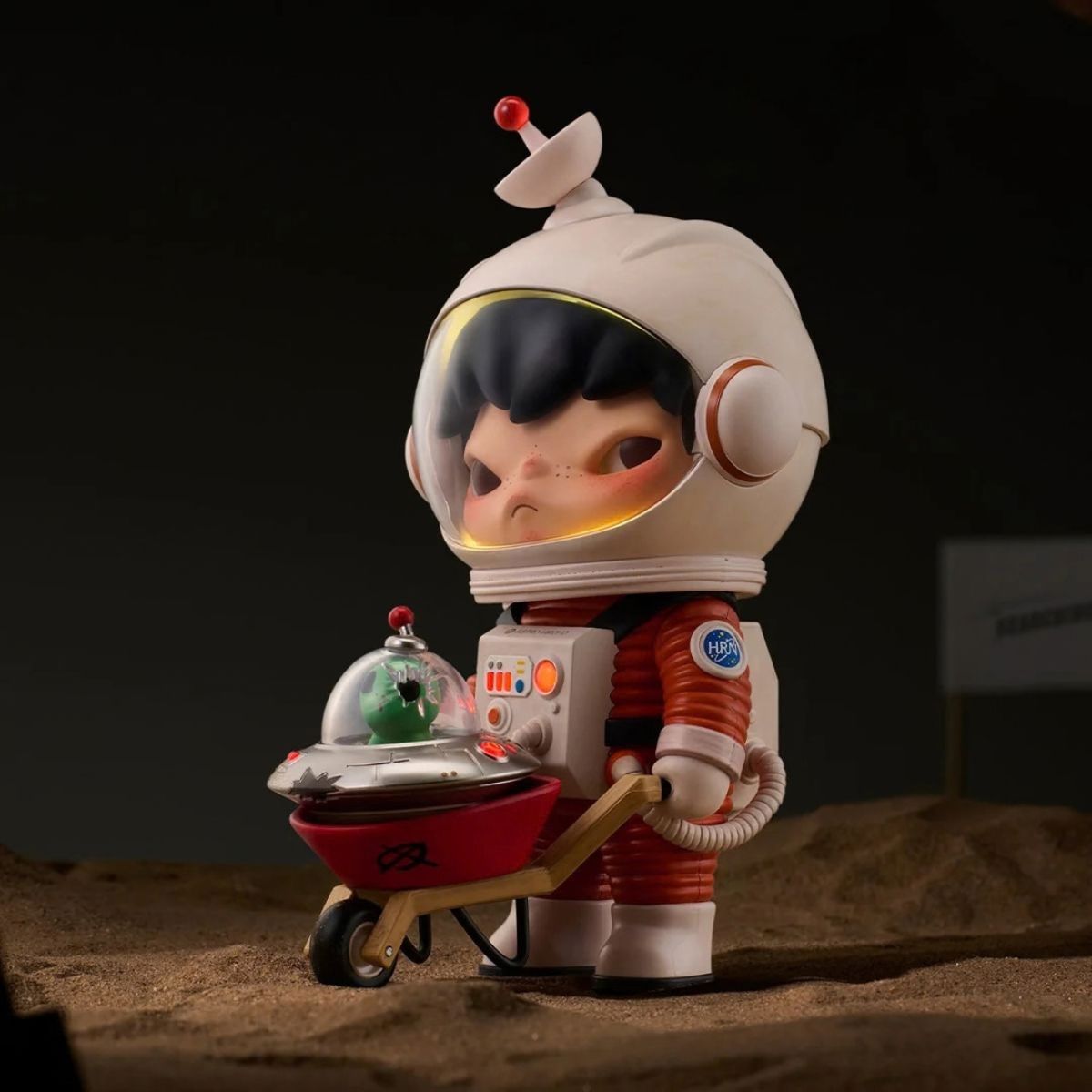 Đồ Chơi Mô Hình Hirono Search For Aliens Figurine POP MART IP HIRONO 6941313013537