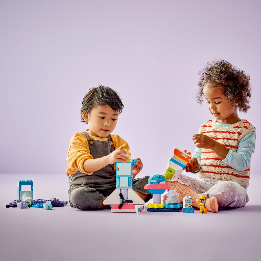 Đồ chơi lắp ráp Tàu phiêu lưu vũ trụ 3 trong 1 LEGO DUPLO 10422