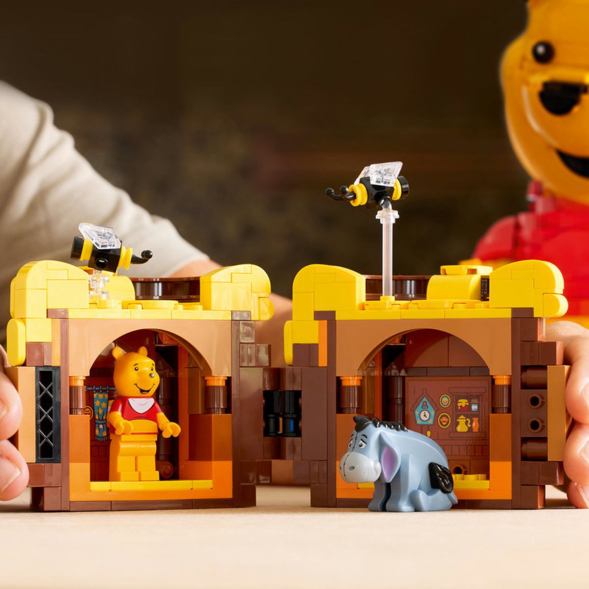 Đồ Chơi Lắp Ráp Gấu Winnie The Pooh LEGO DISNEY PRINCESS 43300 (1399 Chi Tiết)