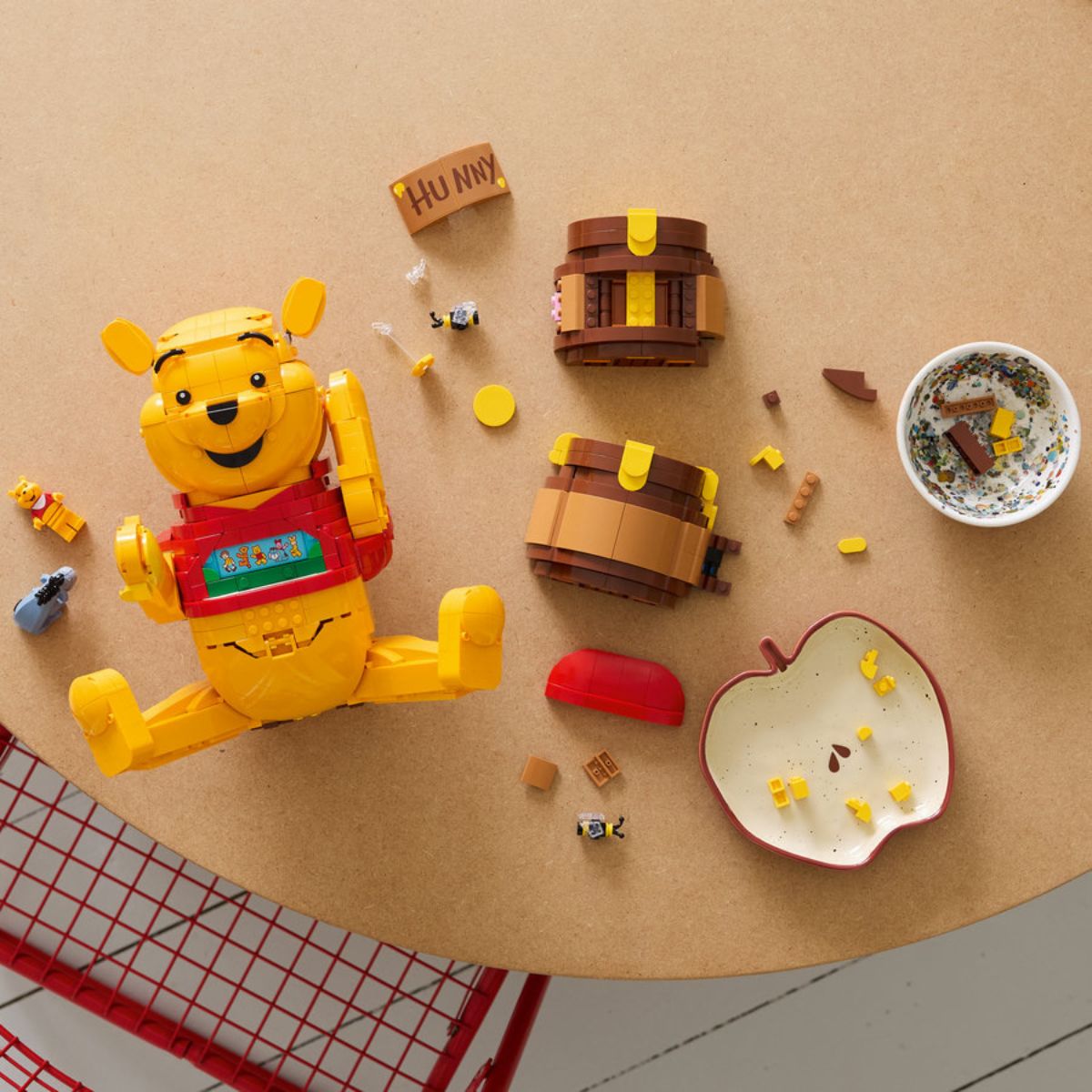 Đồ Chơi Lắp Ráp Gấu Winnie The Pooh LEGO DISNEY PRINCESS 43300 (1399 Chi Tiết)