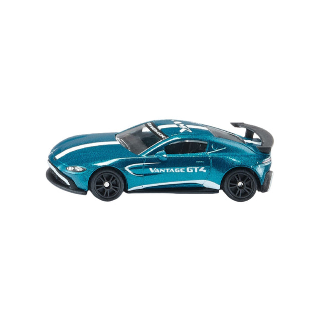 xe-aston-martin-vantage-gt4-1577-01