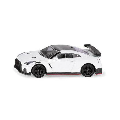 xe-nissan-gt-r-nismo-1579-02