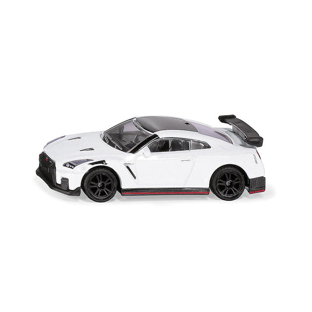 xe-nissan-gt-r-nismo-1579-02