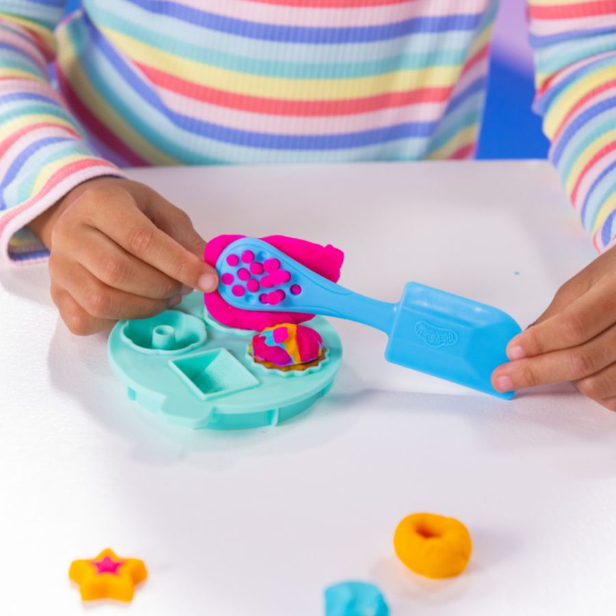 Máy trộn bột thần kì phiên bản mới PLAYDOH F4718