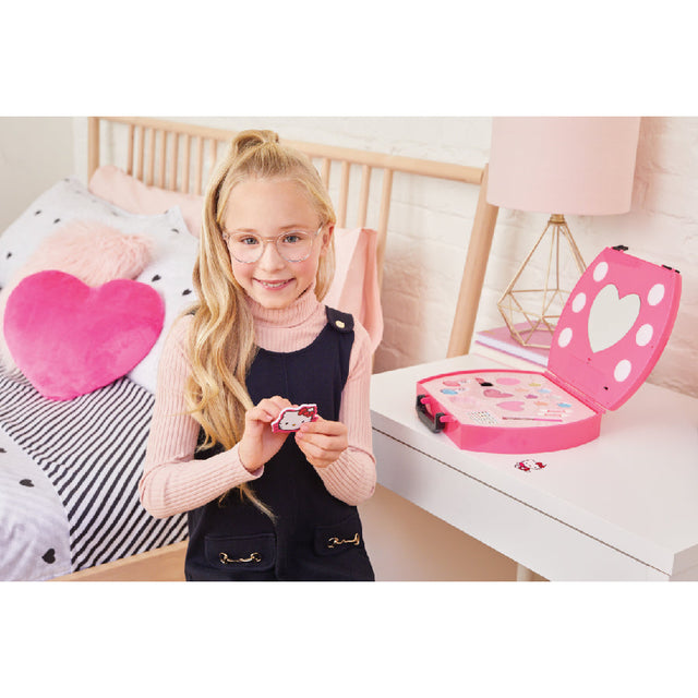 vali-trang-diem-hong-sanh-dieu-hello-kitty-20260701-4800mir-06