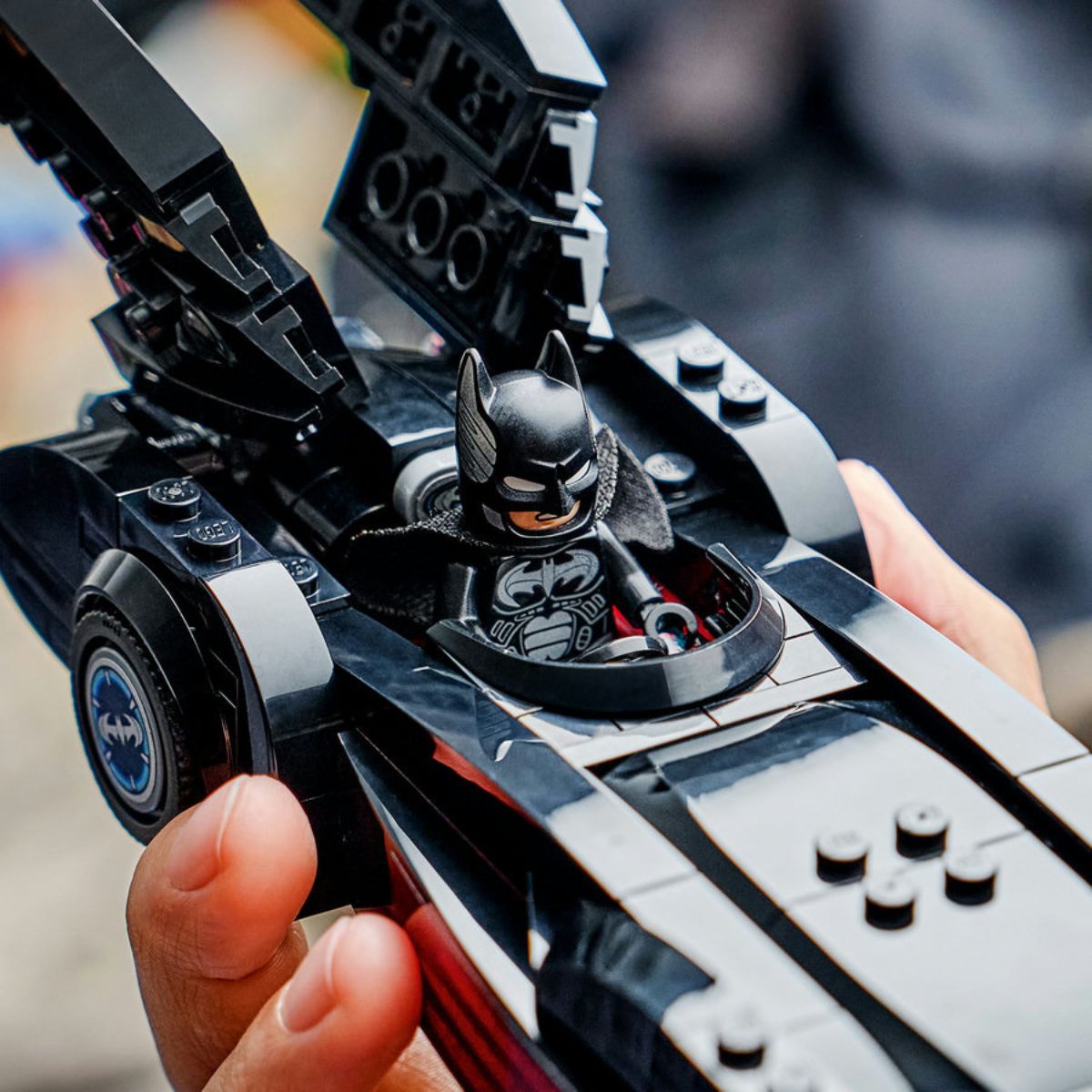 Đồ Chơi Lắp Ráp Xe Batman & Robin Batmobile LEGO SUPERHEROES 76333 (272 Chi Tiết)