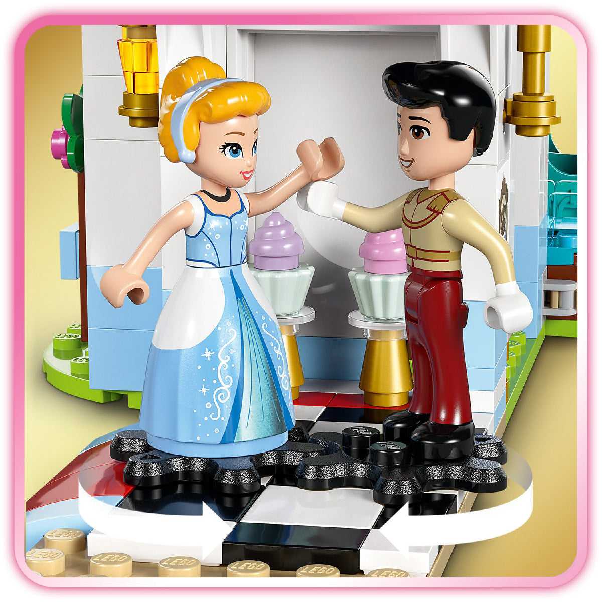 Đồ Chơi Lắp Ráp Lâu Đài Và Xe Ngựa Của Cinderella LEGO DISNEY PRINCESS 43275