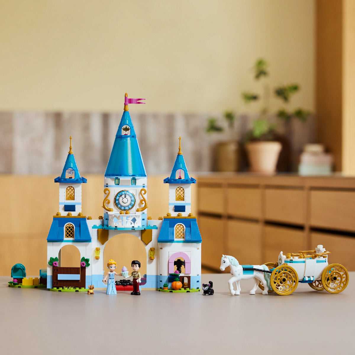 do-choi-lap-rap-laudai-va-xe-ngua-của-cinderella-lego-disney-princess-43275-010