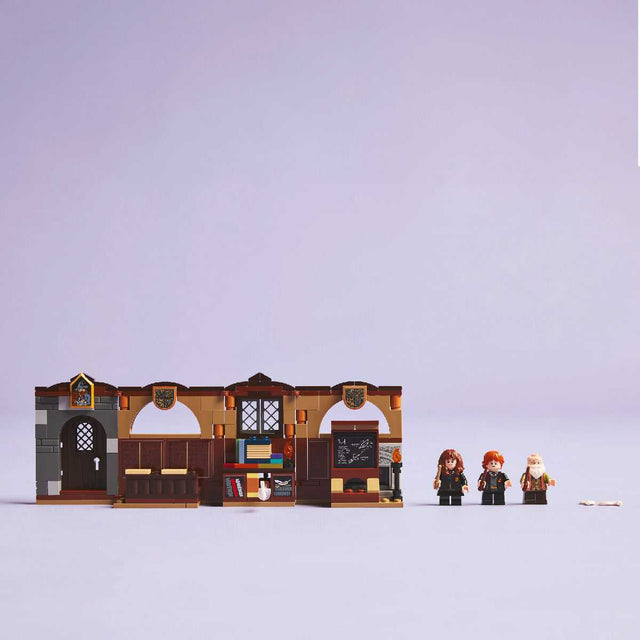 do-choi-lap-rap-lau-dai-hogwarts-lop-hoc-bua-chu-lego-harry-potter-76442-06