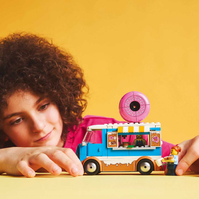do-choi-lap-rap-xe-banh-donut-di-dong-lego-city-60452-09