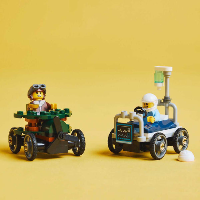 do-choi-lap-rap-bo-doi-may-bay-vs-xe-cap-cuu-di-dong-lego-city-60459-09