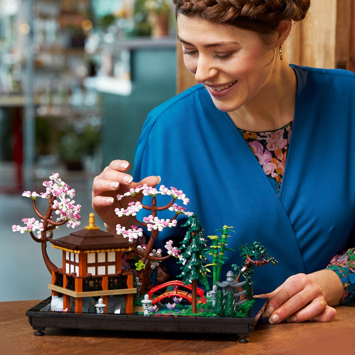 Đồ chơi lắp ráp Khu vườn Tĩnh lặng LEGO ADULTS 10315 (1363 chi tiết)