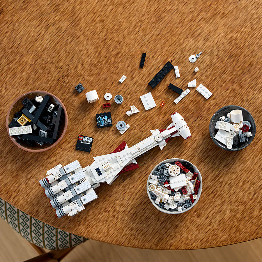 Đồ chơi lắp ráp Chiến hạm Tantive IV LEGO STAR WARS 75376