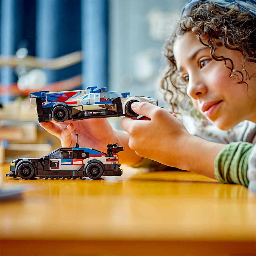 Đồ chơi lắp ráp Siêu xe BMW M4 GT3 & BMW M Hybrid V8 LEGO SPEED CHAMPIONS 76922