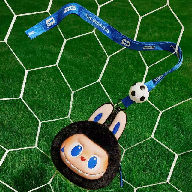 moc-khoa-the-monsters-fifa-series-vinyl-plush-pendant-04