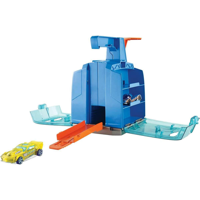 hop-chua-va-phong-sieu-xe-hot-wheels-gcf92-03
