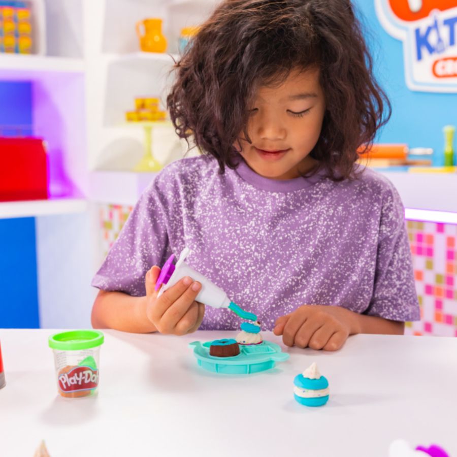 Máy trộn bột thần kì phiên bản mới PLAYDOH F4718