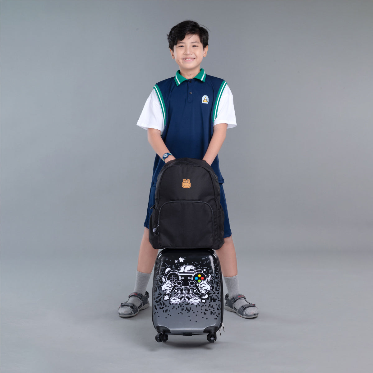 ba-lo-mono-thoi-trang-den-clever-hippo-bmono-black-07