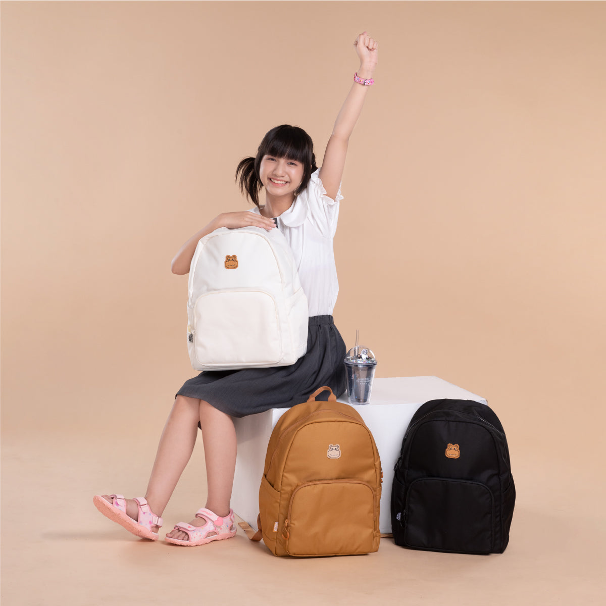 ba-lo-mono-thoi-trang-ivory-clever-hippo-bmono-010