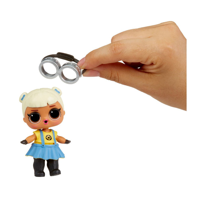 banh-lol-bup-be-minions-dang-yeu-lol-surprise-542728-euc-03