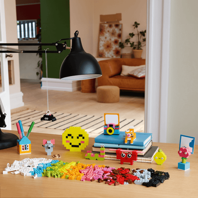 bo-gach-chi-tiet-chu-de-hanh-phuc-lego-classic-11042-08