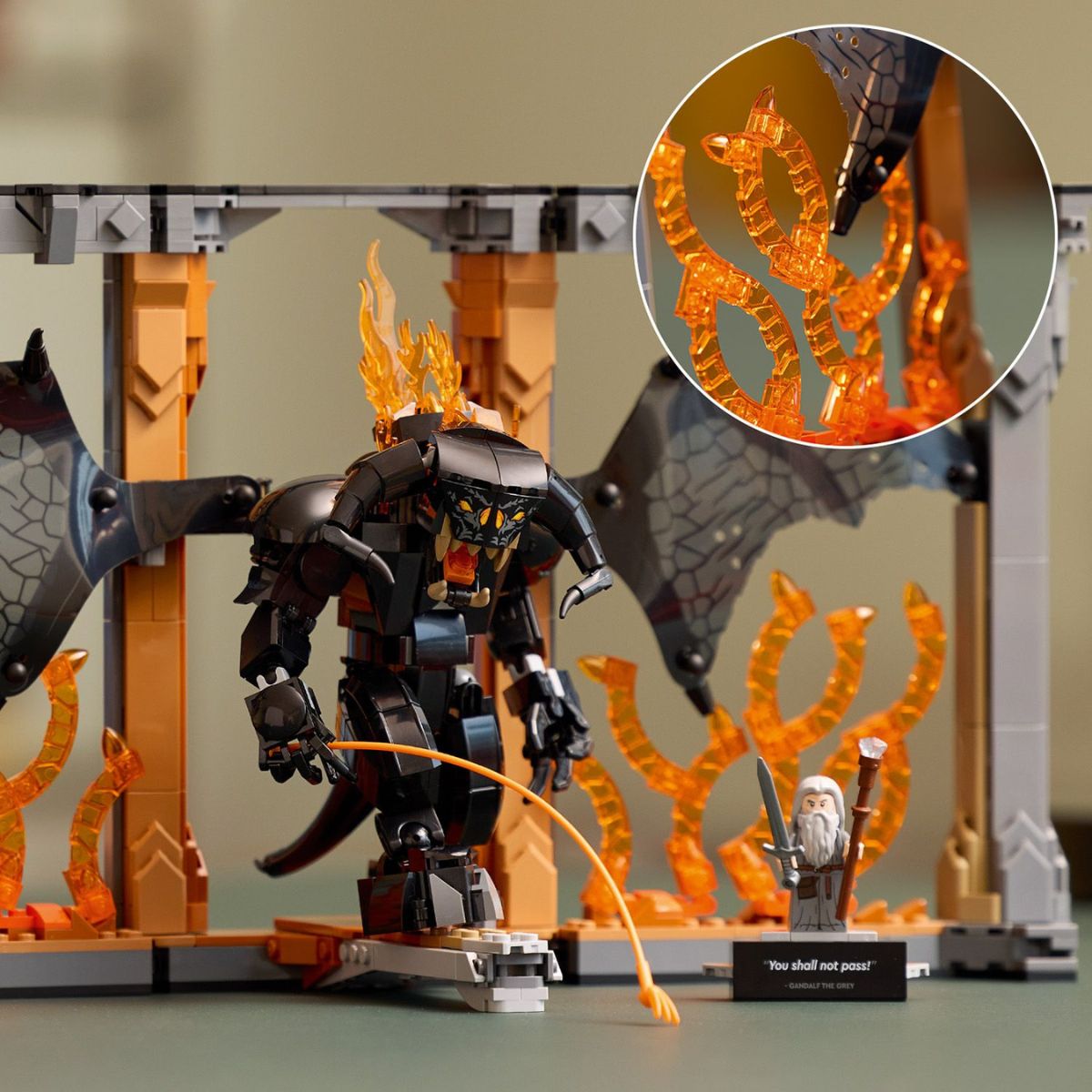 Đồ Chơi Bộ Lắp Ráp Cuộc Chiến Ở Mỏ Moria Giữa Gandalf Và Balrog LEGO ICONS 10367 (1201 chi tiết)