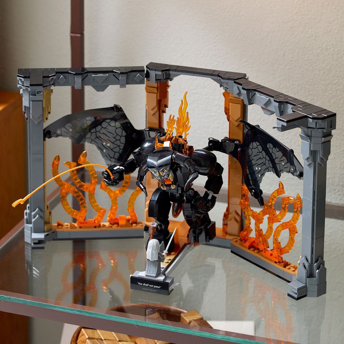 Đồ Chơi Bộ Lắp Ráp Cuộc Chiến Ở Mỏ Moria Giữa Gandalf Và Balrog LEGO ICONS 10367 (1201 chi tiết)