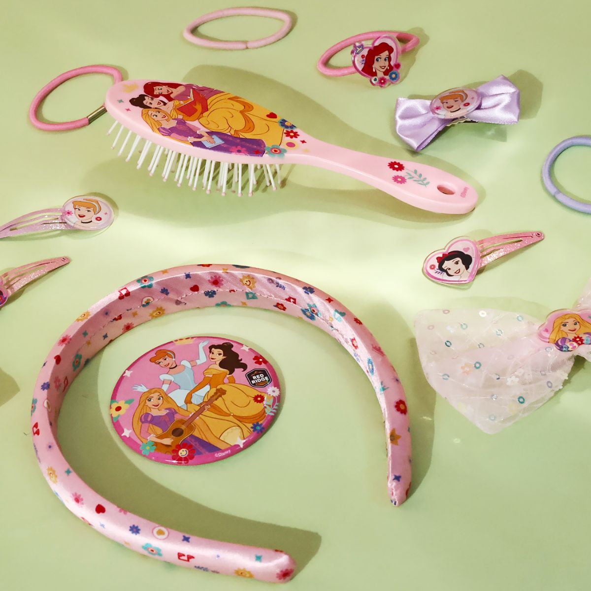 Bộ Phụ Kiện Lược, Kẹp, Cột Tóc Disney Princess RED RIDGE 106033