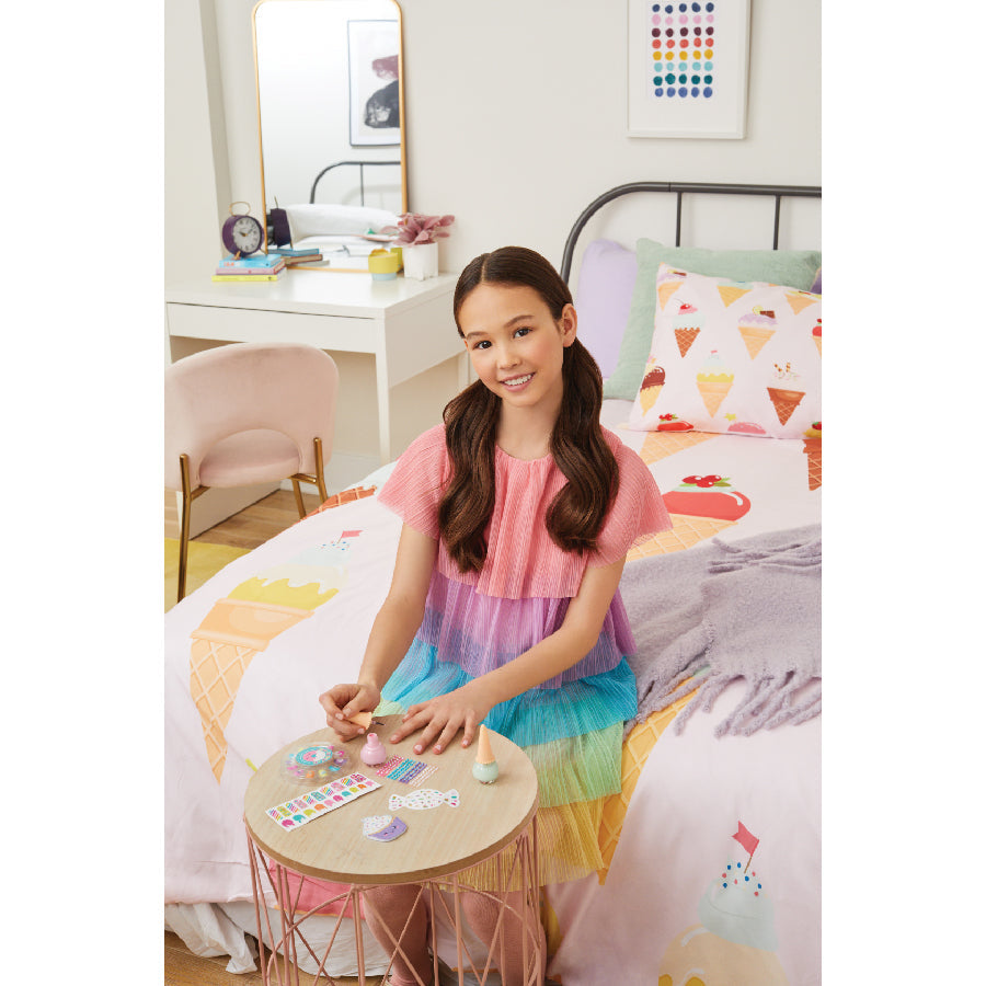 Bộ Sơn Móng Tay Kẹo Ngọt MAKE IT REAL 2328MIR