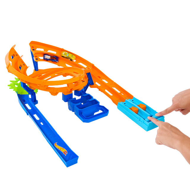 bo-thu-thach-duong-dua-xoan-kep-xoay-vong-hot-wheels-htk17-08