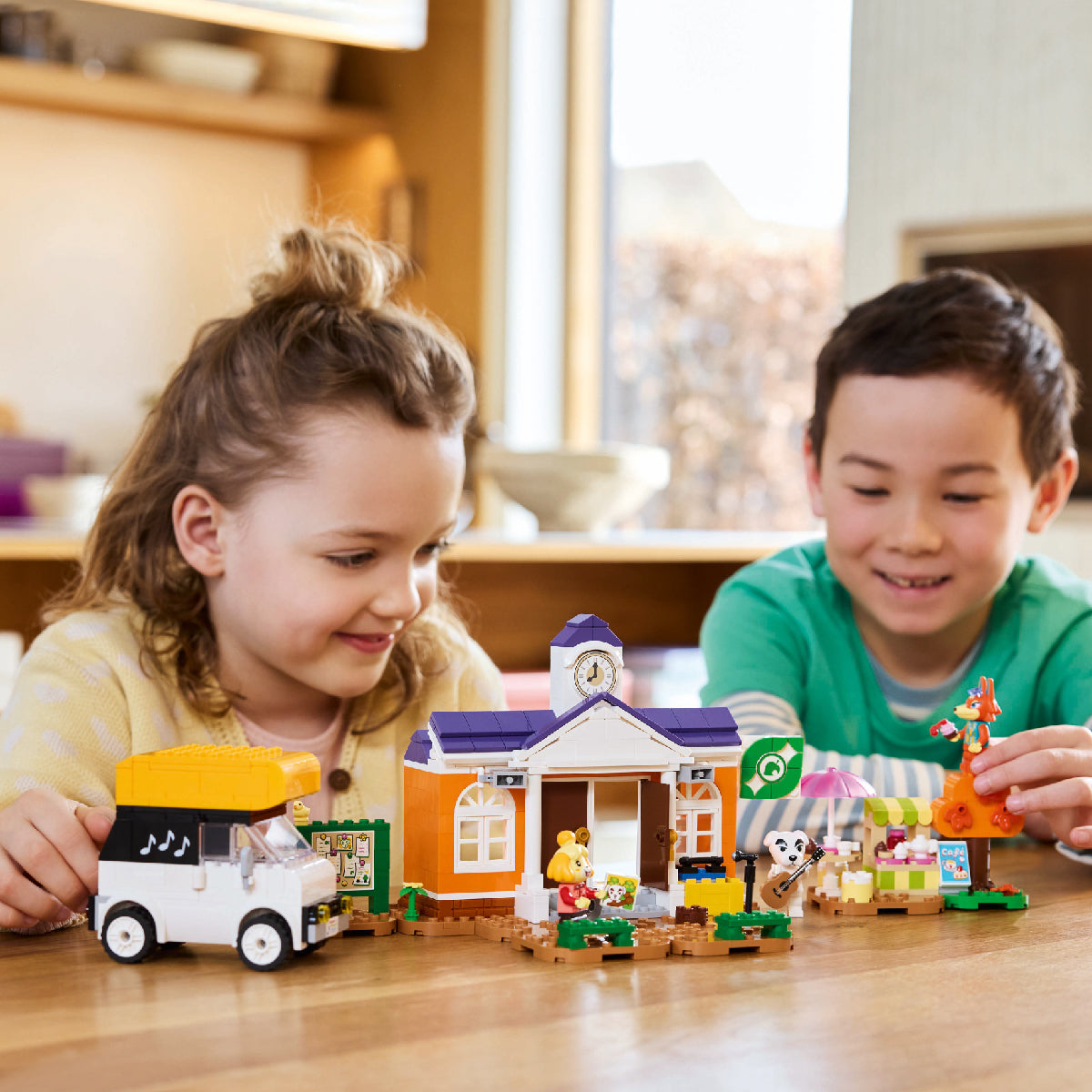 Đồ Chơi Lắp Ráp Buổi Hòa Nhạc Của K.K LEGO ANIMAL CROSSING 77052 (550 chi tiết)