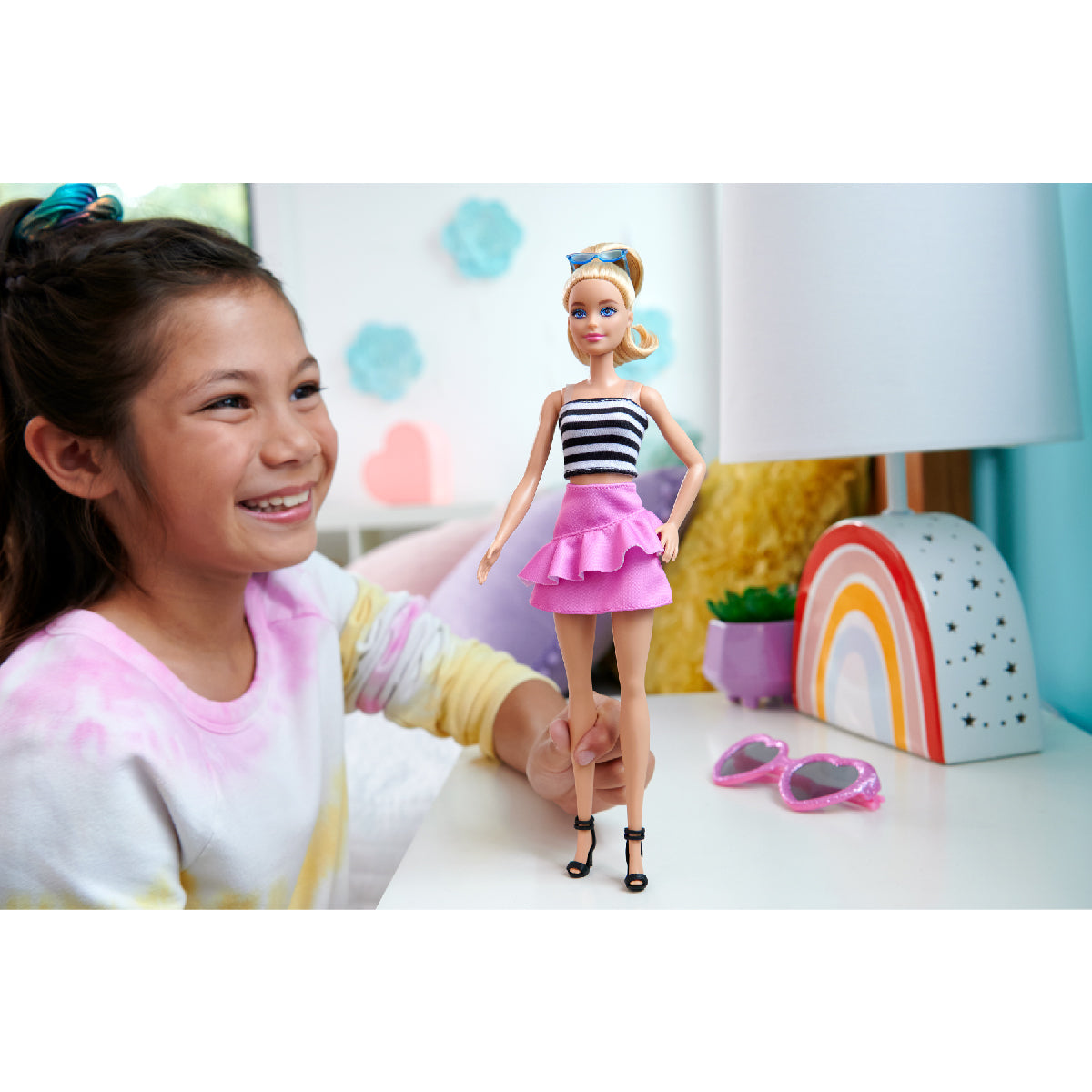 Búp Bê Thời Trang Fashionista - Cổ Điển Thanh Lịch Barbie FBR37