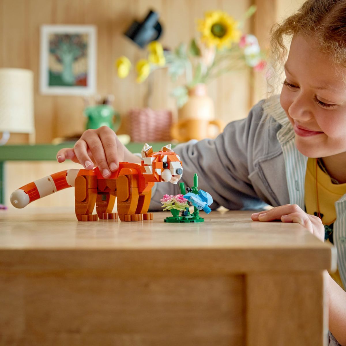 Đồ Chơi Lắp Ráp 3 Trong 1 Gấu Trúc Đỏ Đáng Yêu LEGO CREATOR 31394 (297 Chi Tiết)