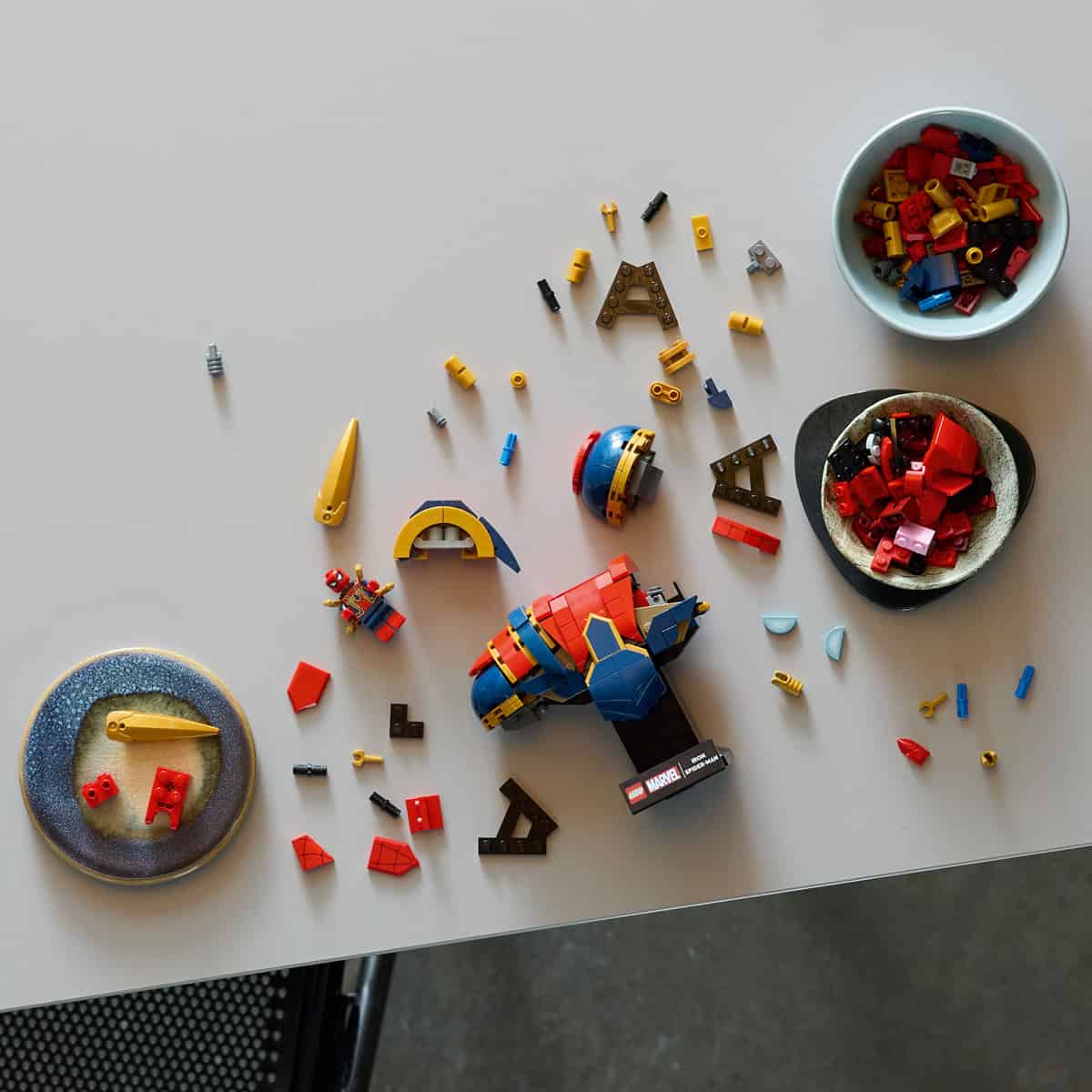 Đồ Chơi Lắp Ráp Bán Thân Của Người Nhện LEGO SUPERHEROES 76326 (379 chi tiết)