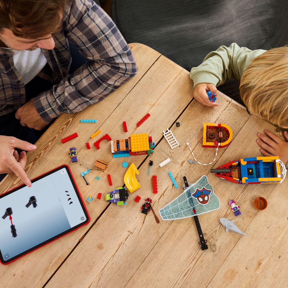 Đồ Chơi Lắp Ráp Biệt Đội Người Nhện Và Tàu Cướp Biển LEGO SPIDEY 11208 (201 chi tiết)