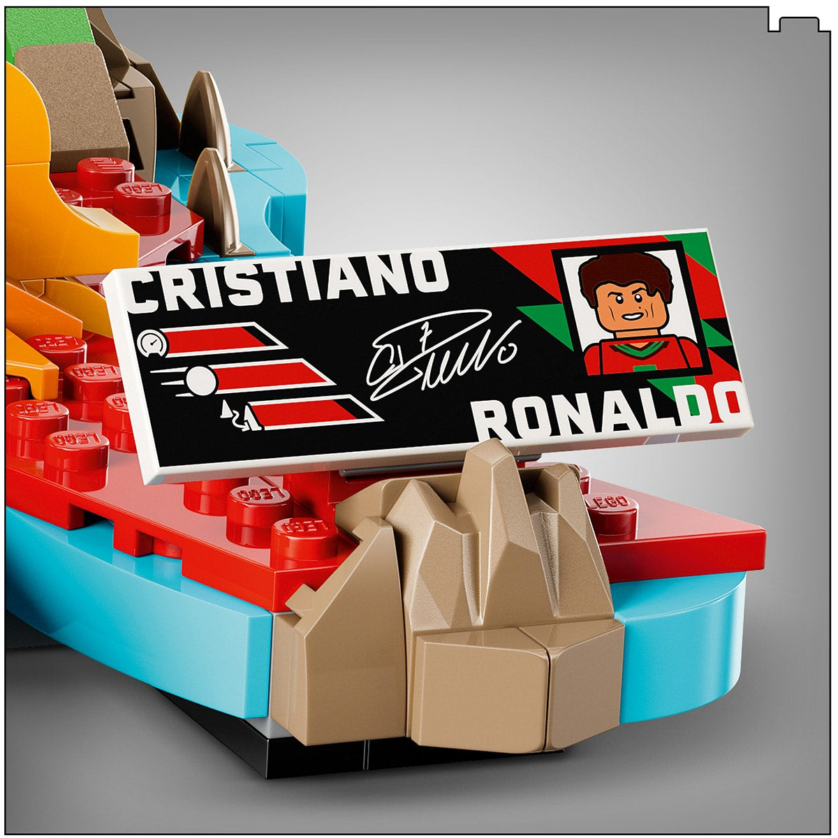 Đồ Chơi Lắp Ráp Biểu Tượng Sân Cỏ Cristiano Ronaldo LEGO EDITIONS SPORTS 43012