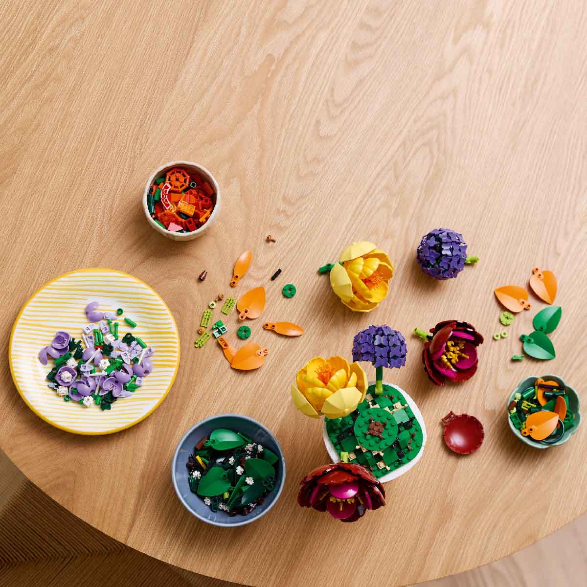 Đồ Chơi Lắp Ráp Bình Hoa LEGO BOTANICALS 10345 (1161 chi tiết)