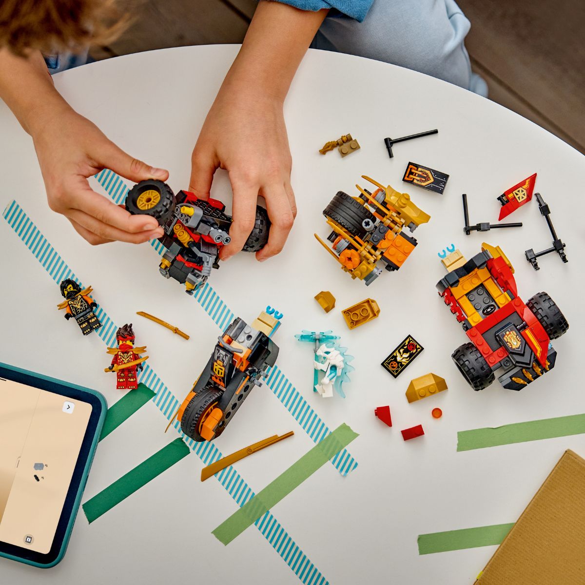 Đồ Chơi Lắp Ráp Bộ Đôi Siêu Xe Chiến Đấu Của Kai Và Cole LEGO NINJAGO 71864 (394 chi tiết)