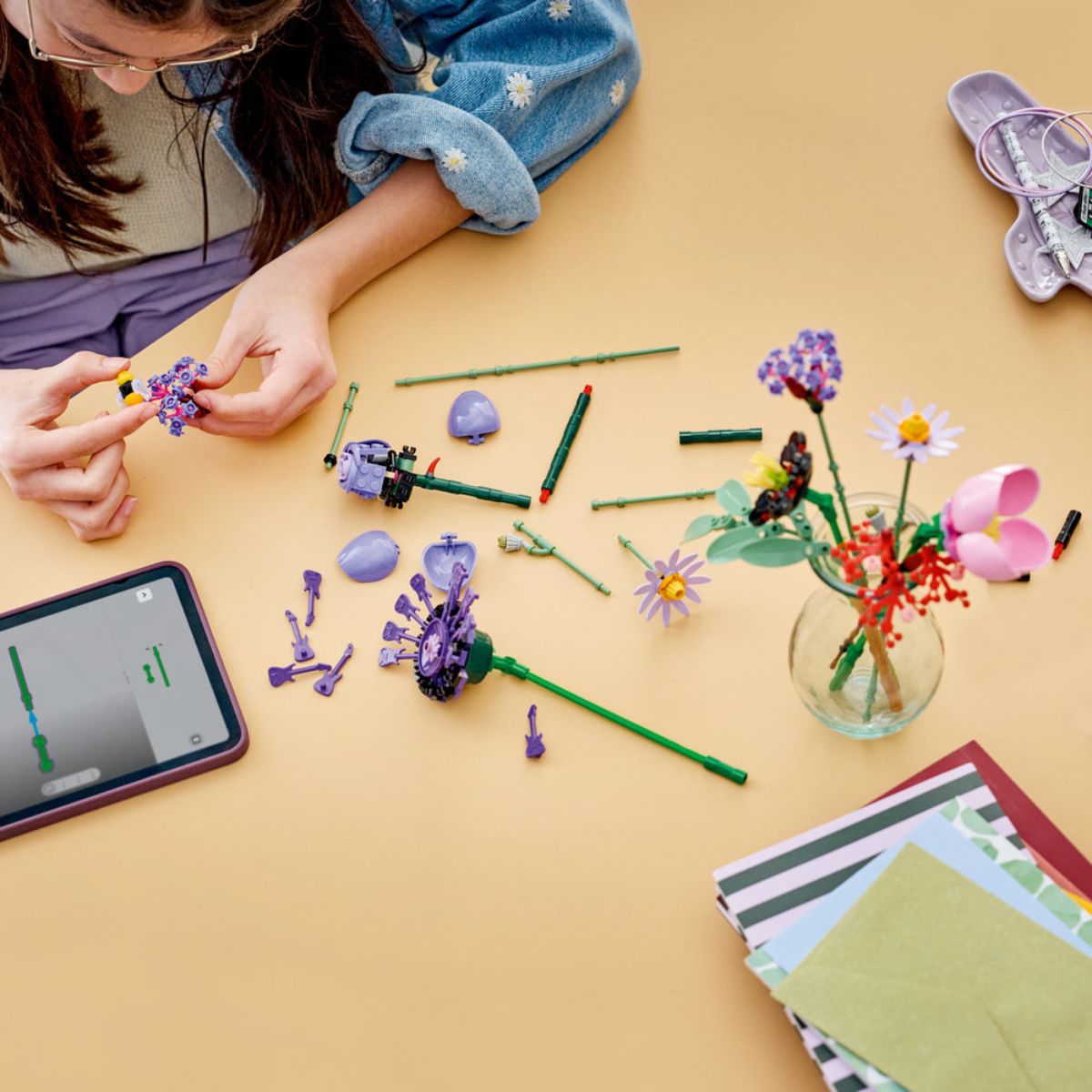 Đồ Chơi Lắp Ráp Bó Hoa Olivia Rodrigo LEGO BOTANICALS 11507 (400 Chi Tiết)