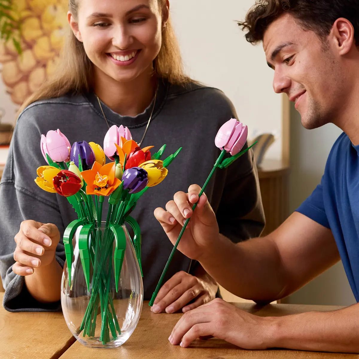 Đồ Chơi Lắp Ráp Bó Hoa Tulip LEGO BOTANICALS 11501 (576 Chi Tiết)