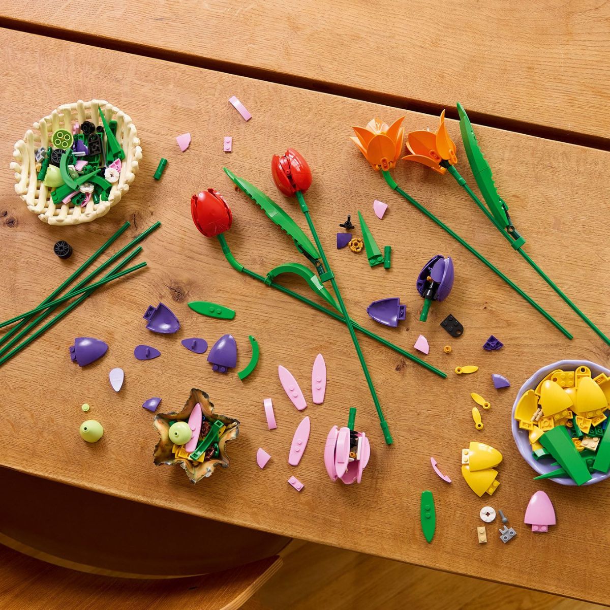 Đồ Chơi Lắp Ráp Bó Hoa Tulip LEGO BOTANICALS 11501 (576 Chi Tiết)