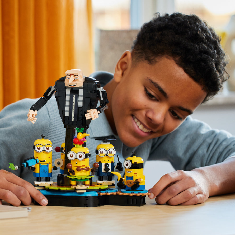 Đồ chơi lắp ráp Bữa tiệc bất ngờ của Gru và Minions LEGO MINIONS 75582