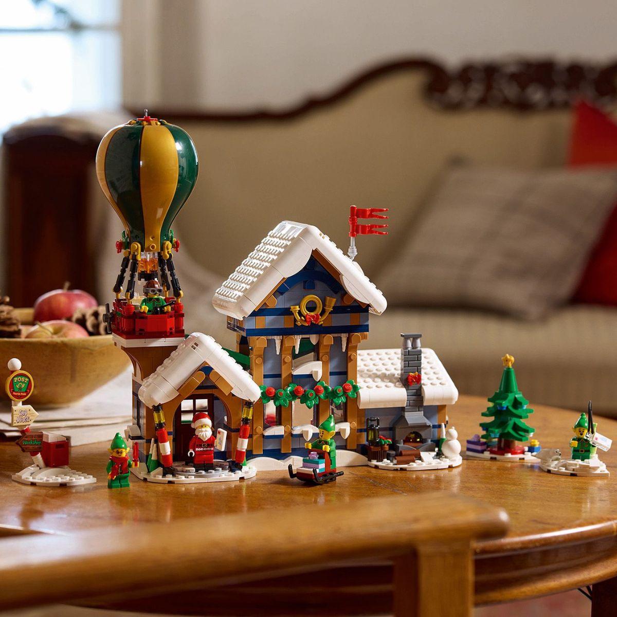 Đồ Chơi Lắp Ráp Bưu Điện Của Ông Già Noel LEGO ICONS 10339