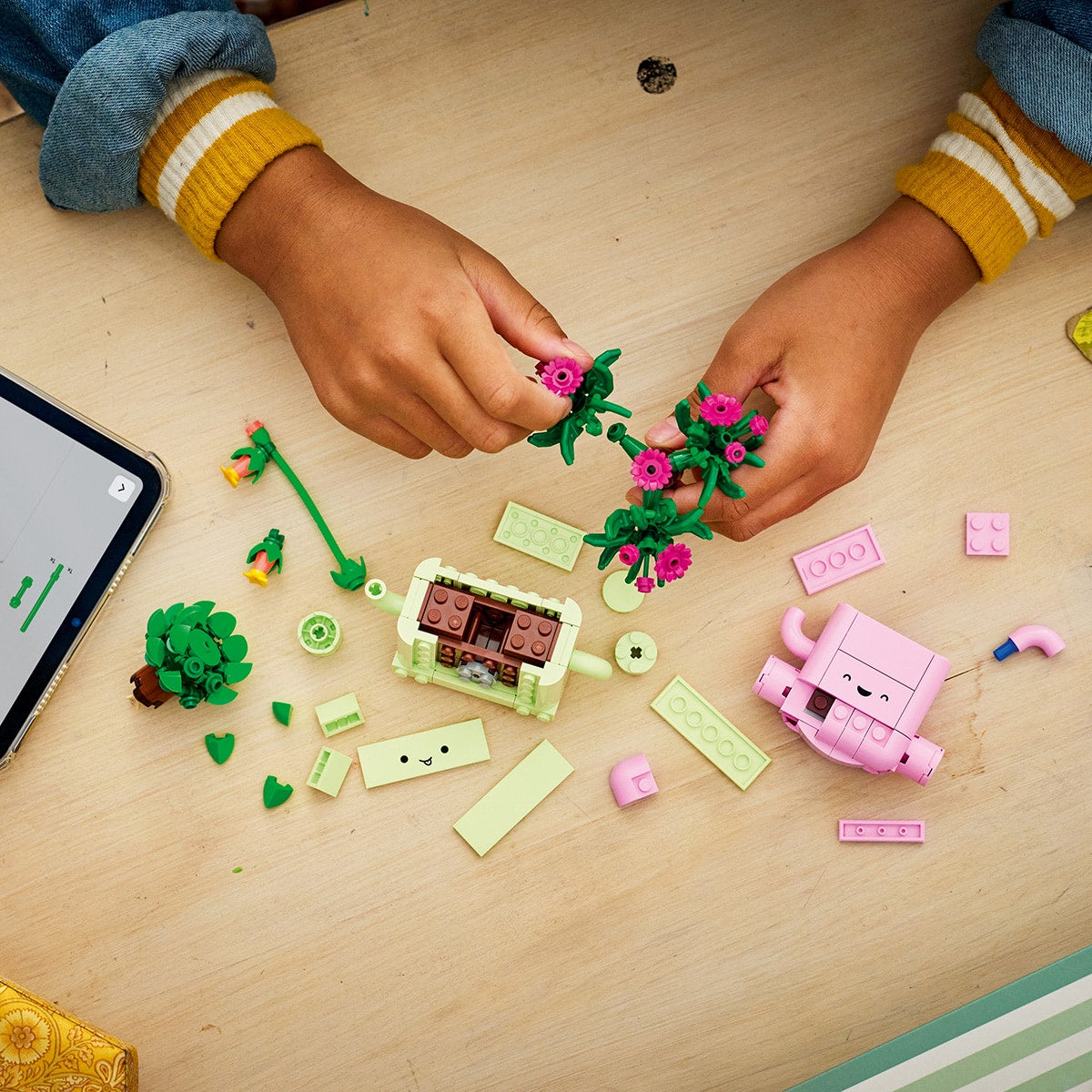 Đồ Chơi Lắp Ráp Chậu Cây Nhí Nhảnh LEGO BOTANICALS 11506