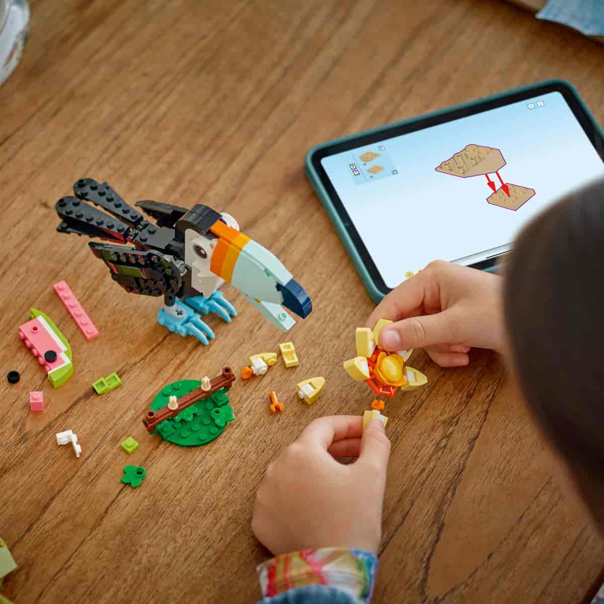 Đồ Chơi Lắp Ráp Chim Toucan LEGO CREATOR 31173 (225 chi tiết)