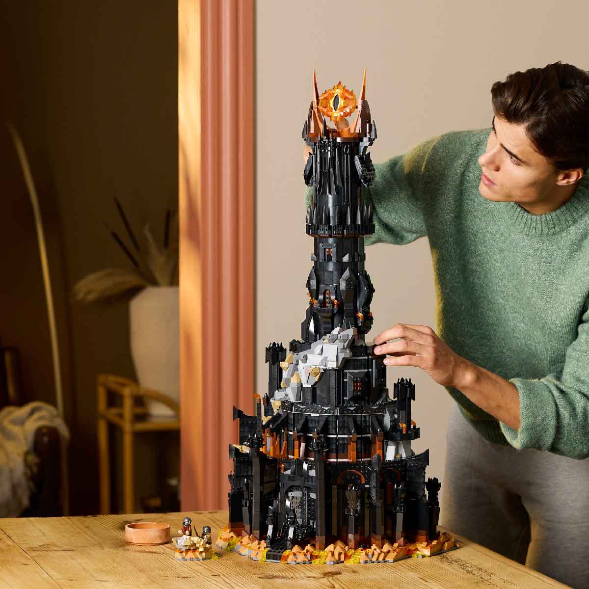 Đồ Chơi Lắp Ráp Chúa Tể Những Chiếc Nhẫn: Tháp Barad LEGO ICONS 10333