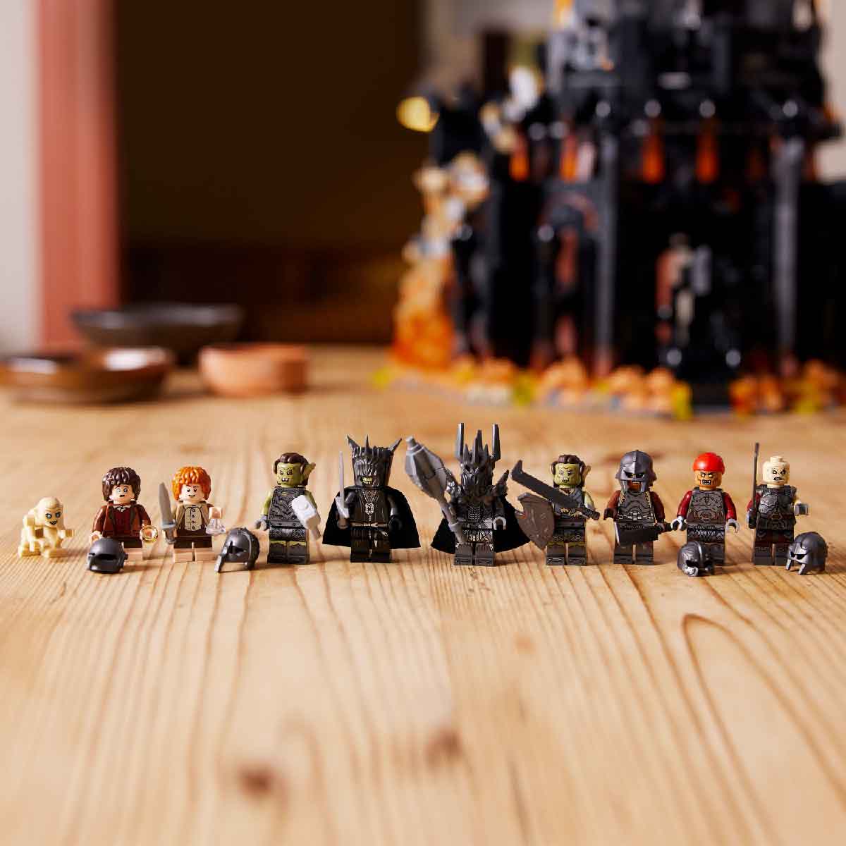 Đồ Chơi Lắp Ráp Chúa Tể Những Chiếc Nhẫn: Tháp Barad LEGO ICONS 10333