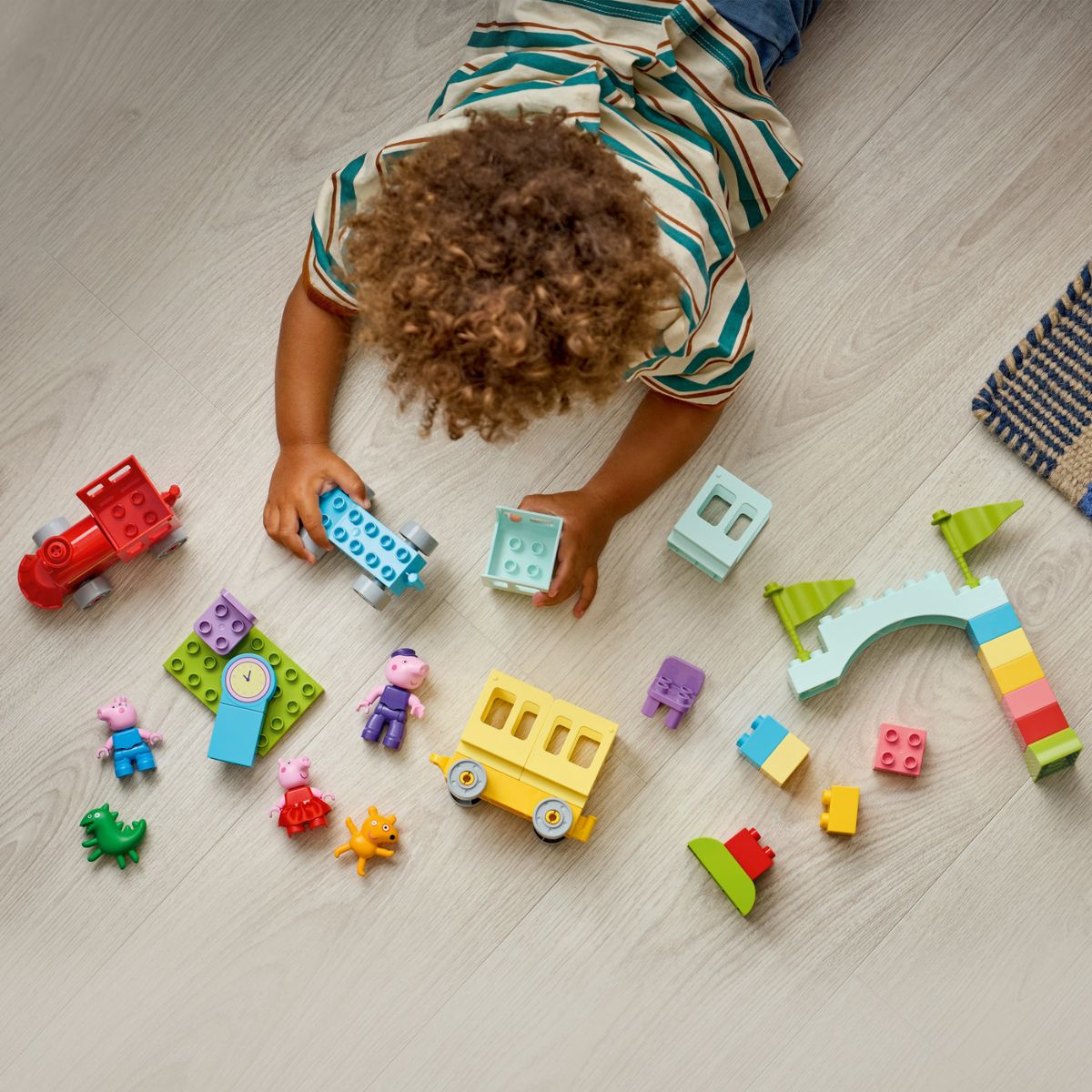 Đồ Chơi Lắp Ráp Chuyến Đi Tàu Cùng Grandpa Pig LEGO DUPLO 10466 (35 Chi Tiết)