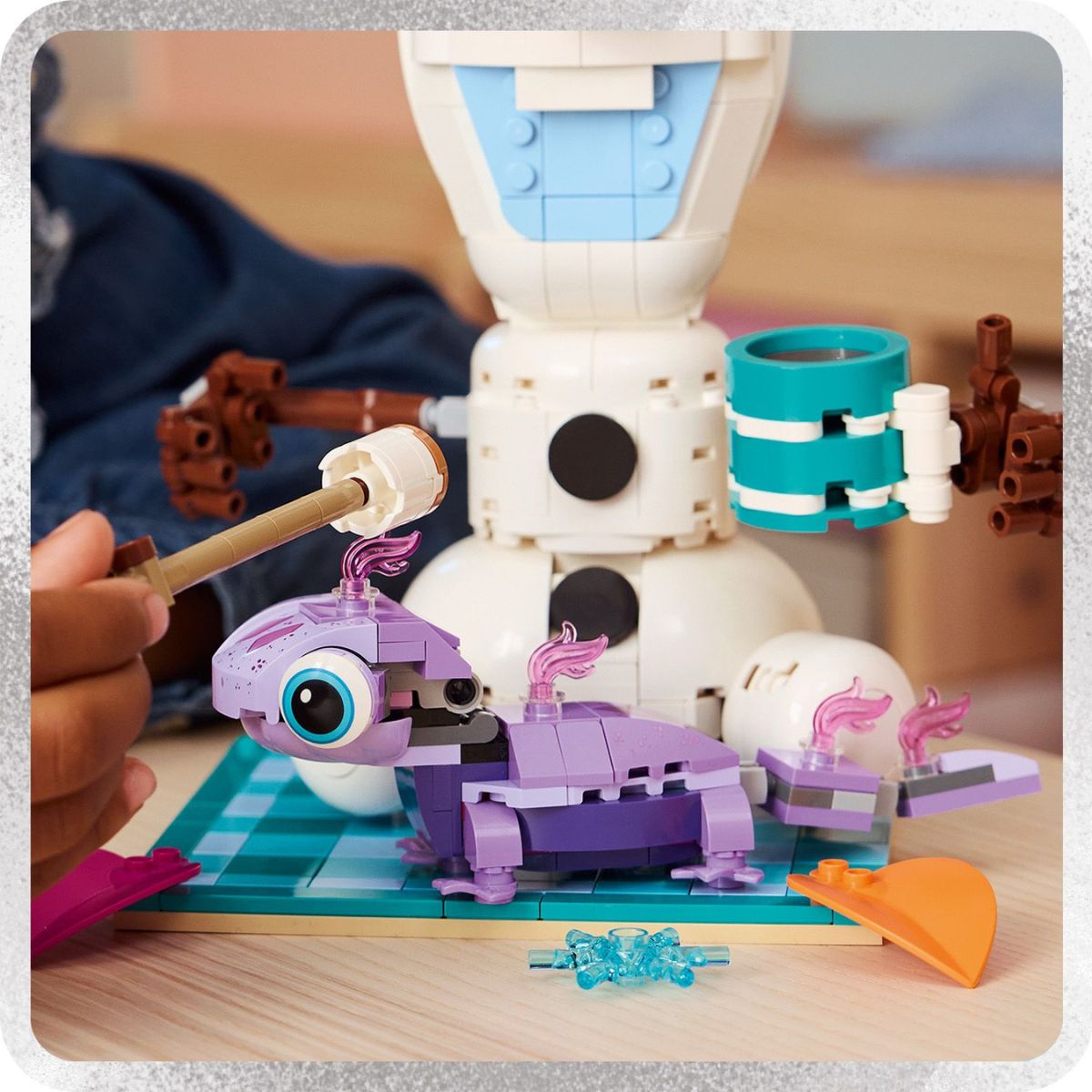 Đồ Chơi Lắp Ráp Chuyến Picnic Của Olaf Và Bruni LEGO DISNEY PRINCESS 43287 (478 chi tiết)